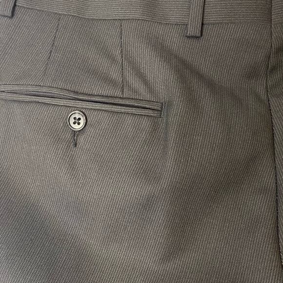 Mens suit, Joseph & Abboud, Black and beautiful - Picture 6 of 9